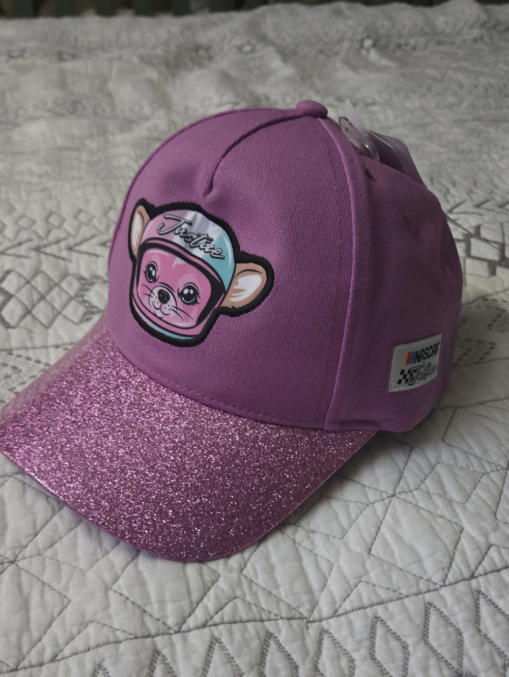 One Pieces Subcategory Identification